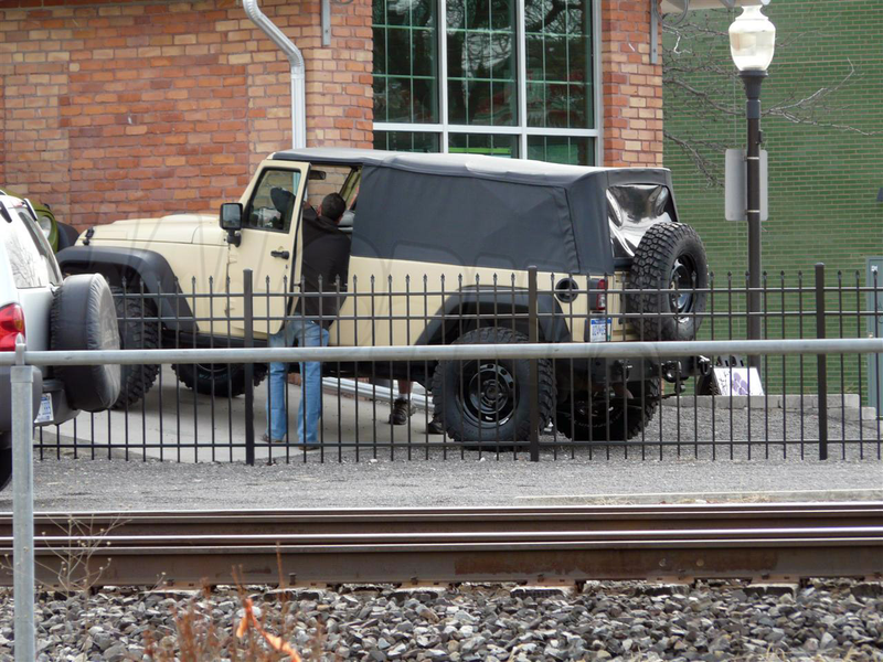 Illustration for article titled AEV J8 MILSPEC: A Jeep J8, Built For Civilians